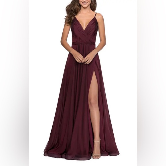 La Femme Chiffon Ballgown in Garnet, Size 0 - Picture 1 of 7